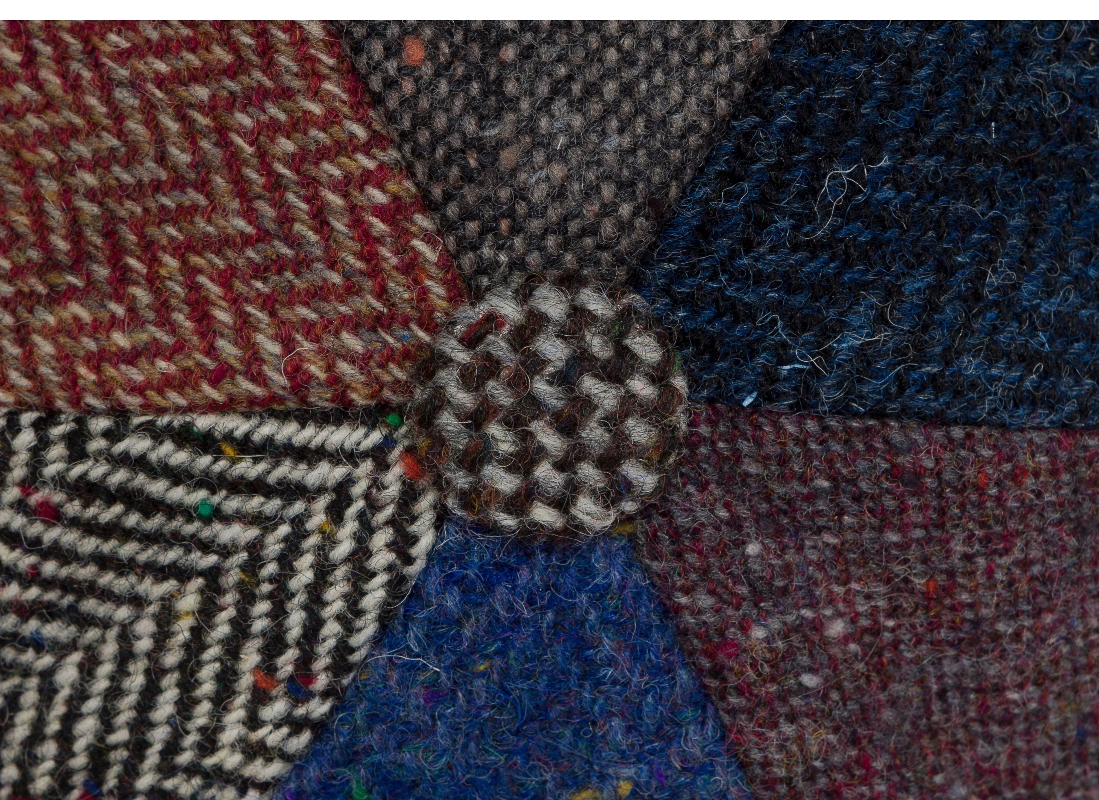 Detailed shot of the crown of the Baseball Cap Patchwork Tweed with button